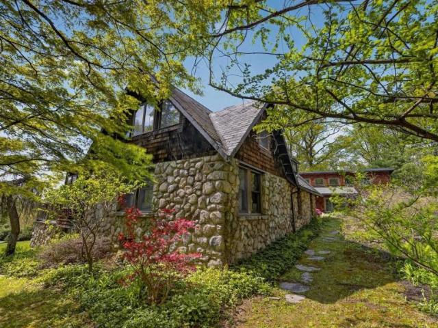 House for sale in New York