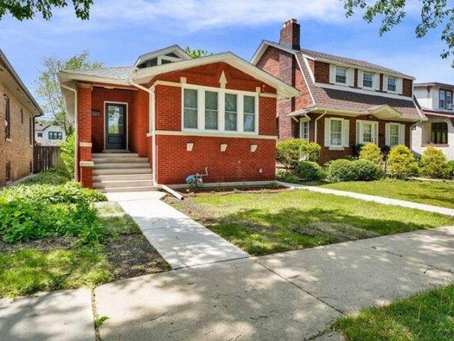 House for sale in Oak Park, Illinois