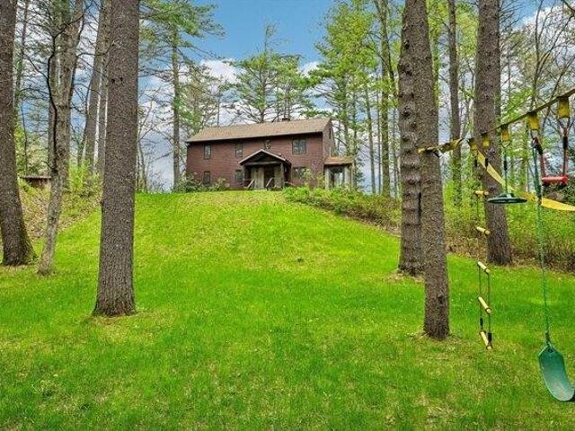 House for sale in New Braintree, Massachusetts