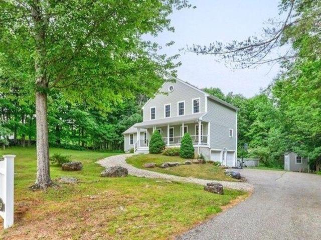 House for sale in New Braintree, Massachusetts