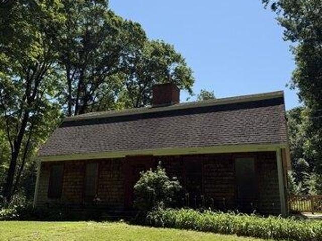 House for sale in New Braintree, Massachusetts