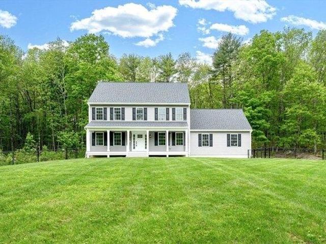 House for sale in New Braintree, Massachusetts