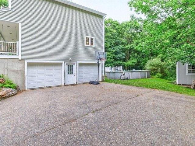 House for sale in New Braintree, Massachusetts