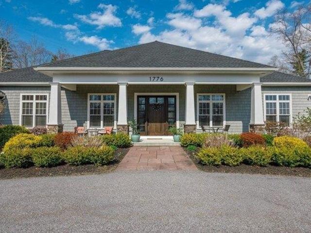 House for sale in New Braintree, Massachusetts