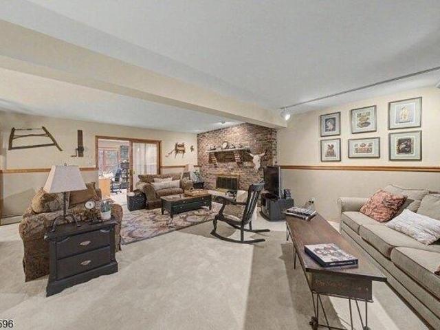 House for sale in Oakland, New Jersey