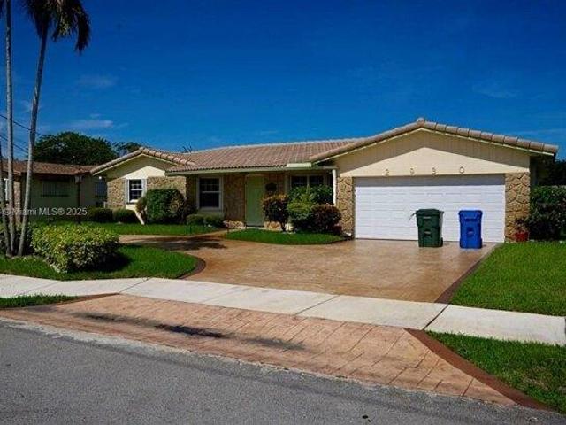 House for sale in Oakland Park, Florida