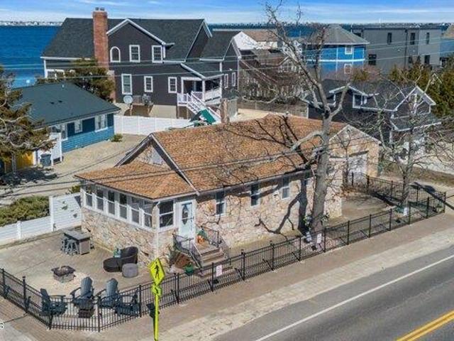 House for sale in Ocean Gate, New Jersey