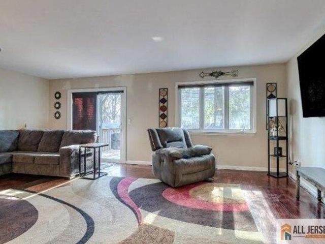 House for sale in Cliffwood, New Jersey