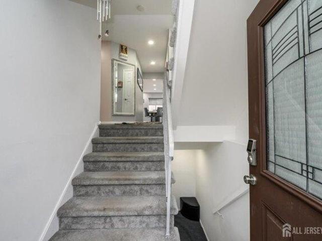 House for sale in Cliffwood, New Jersey