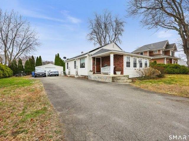 House for sale in Old Saybrook, Connecticut