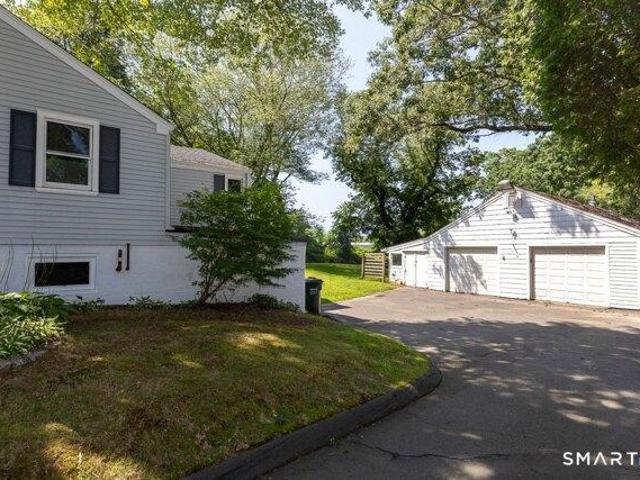 House for sale in Old Saybrook, Connecticut