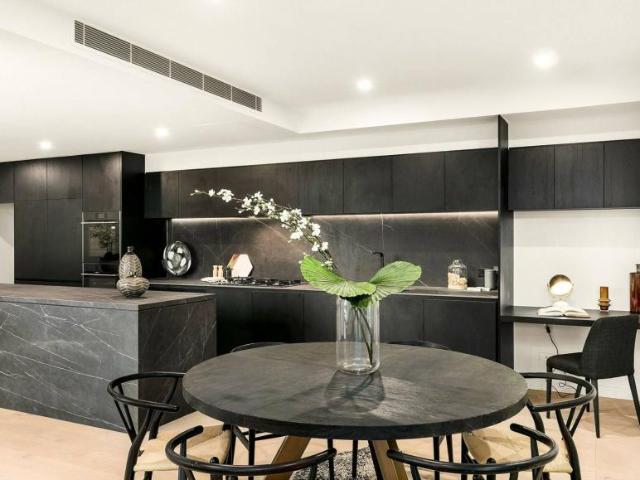 House for sale in Victoria