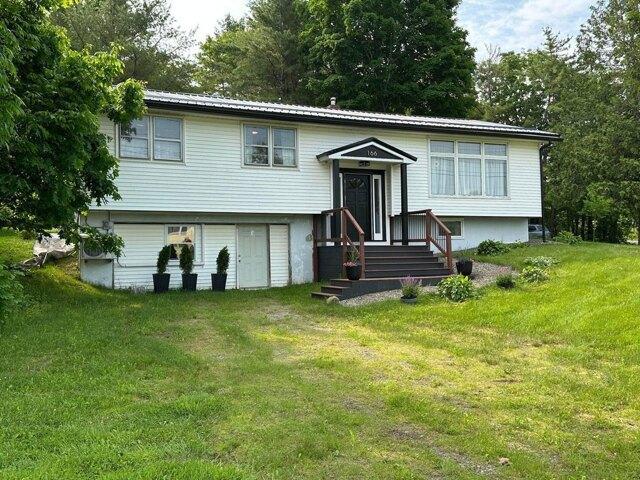House for sale in Maine