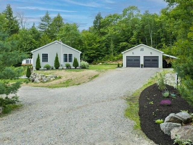 House for sale in Maine