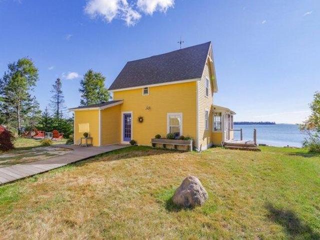 House for sale in Owls Head, Maine