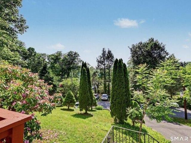 House for sale in Oxford, Connecticut