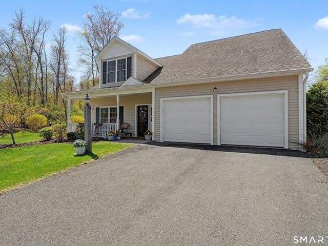 House for sale in Oxford, Connecticut