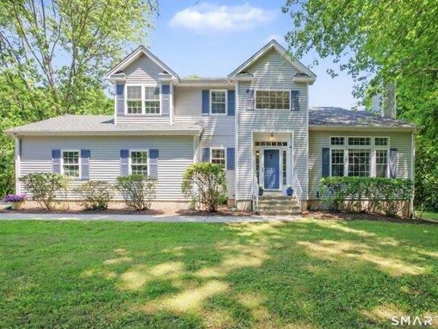 House for sale in Oxford, Connecticut