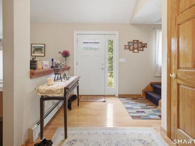 House for sale in Oxford, Connecticut
