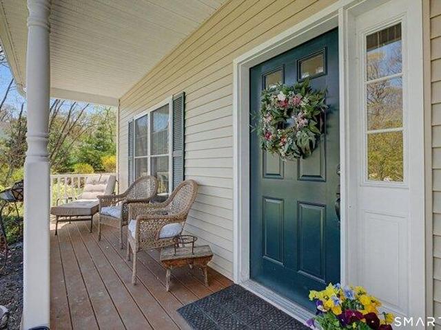 House for sale in Oxford, Connecticut