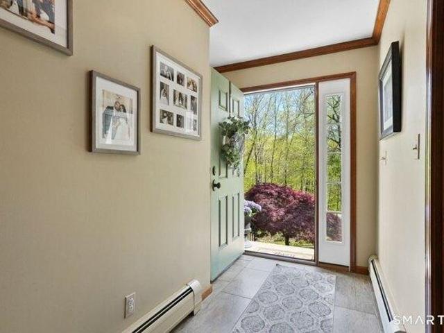 House for sale in Oxford, Connecticut