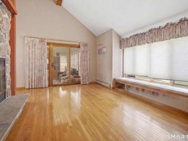 House for sale in Oxford, Connecticut