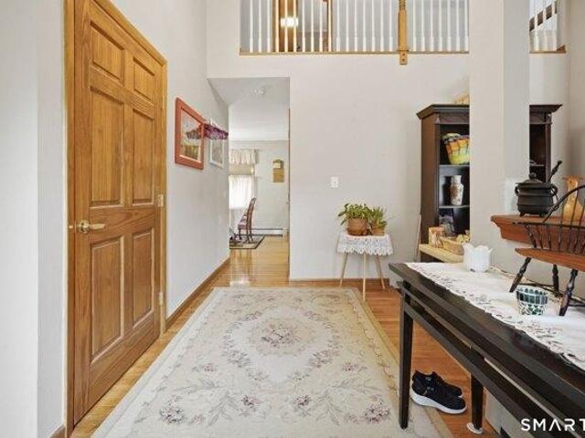 House for sale in Oxford, Connecticut