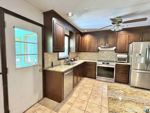 House for sale in Oxford, Connecticut