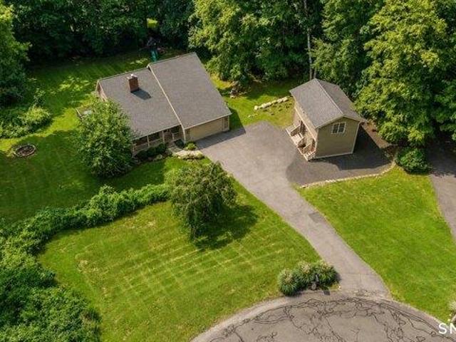 House for sale in Oxford, Naugatuck Valley Planning Region