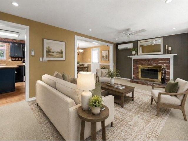 House for sale in North Oxford, Massachusetts