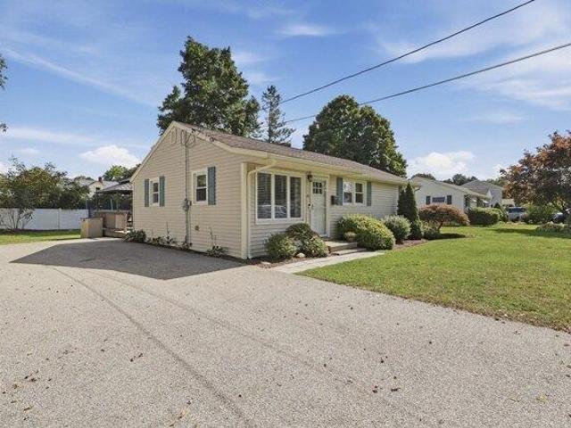 House for sale in Oxford, Worcester County
