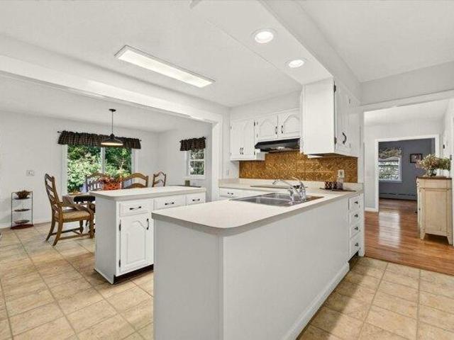 House for sale in Oxford, Worcester County