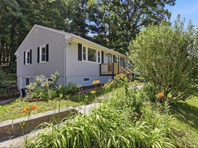 House for sale in Hampden, Massachusetts