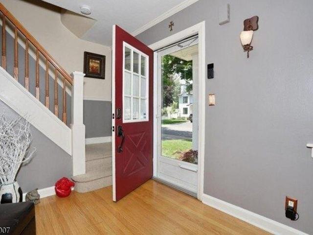 House for sale in Paramus, New Jersey