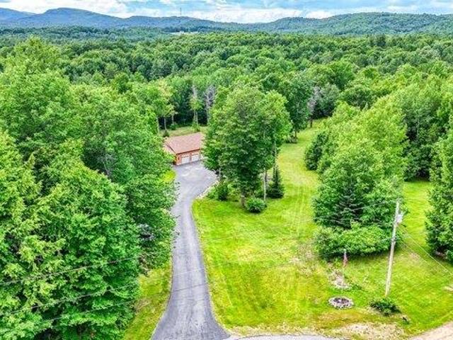 House for sale in Paris, Maine