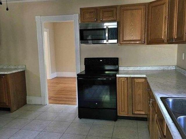 House for sale in Paris, Maine