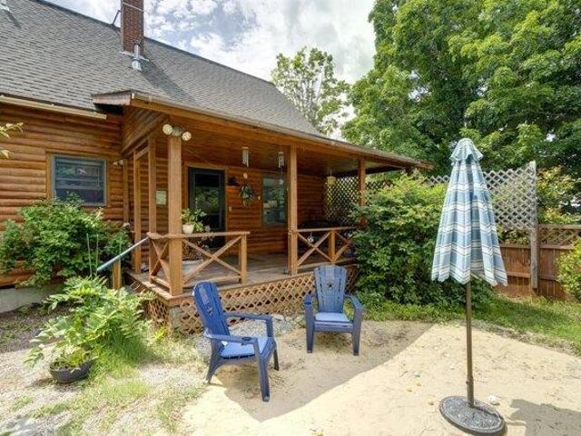 House for sale in Paris, Maine