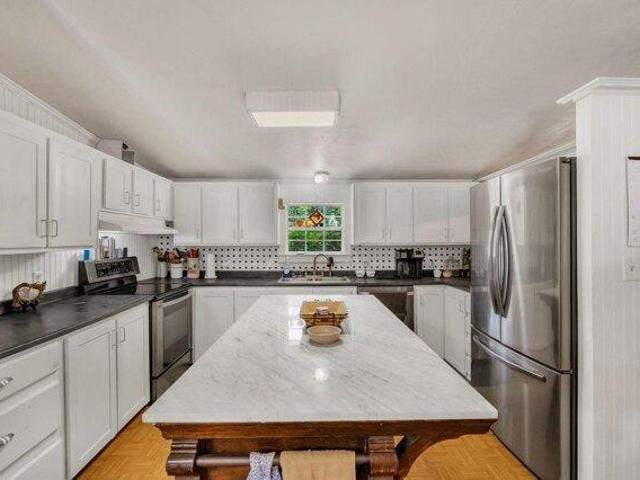 House for sale in Paris, Maine