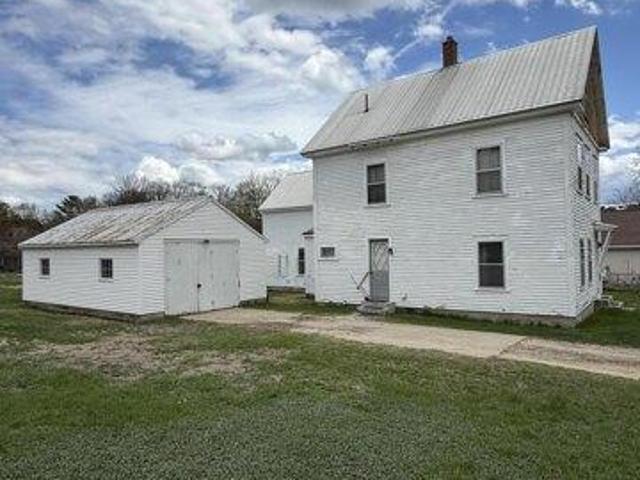 House for sale in Paris, Maine