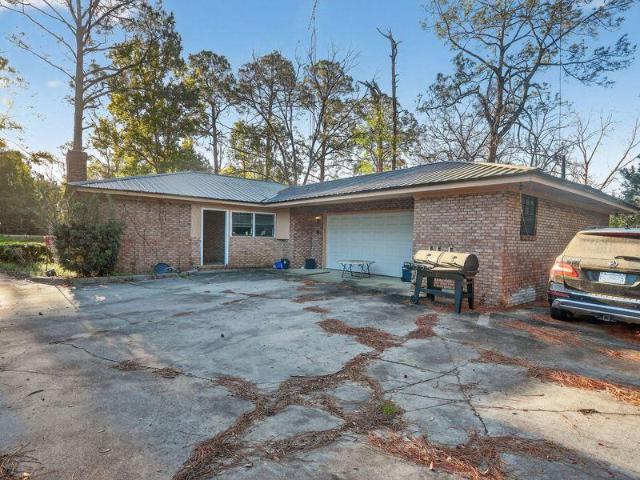 House for sale in Pierce, Georgia