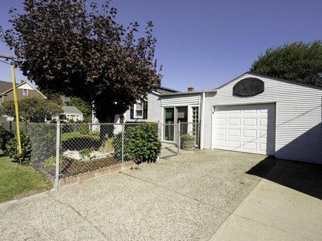 House for sale in Pawtucket, Providence County