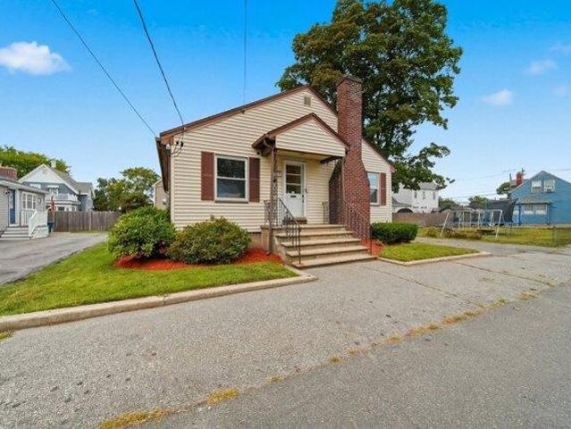House for sale in Peabody, Massachusetts
