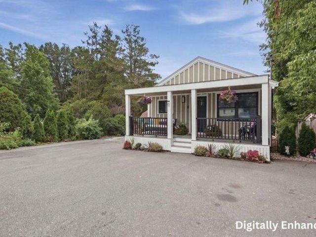House for sale in Proctor, Peabody