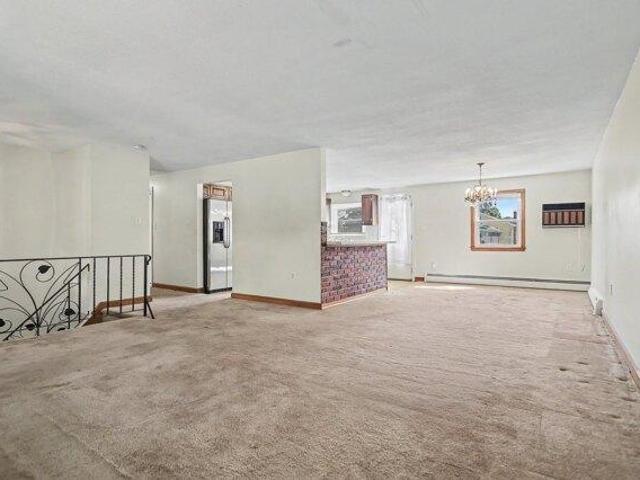 House for sale in South Peabody, Peabody