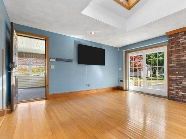 House for sale in West Peabody, Peabody