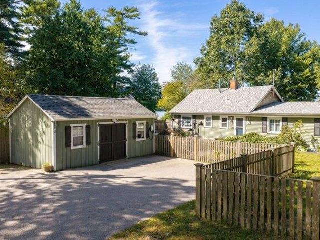 House for sale in Pembroke, Plymouth County
