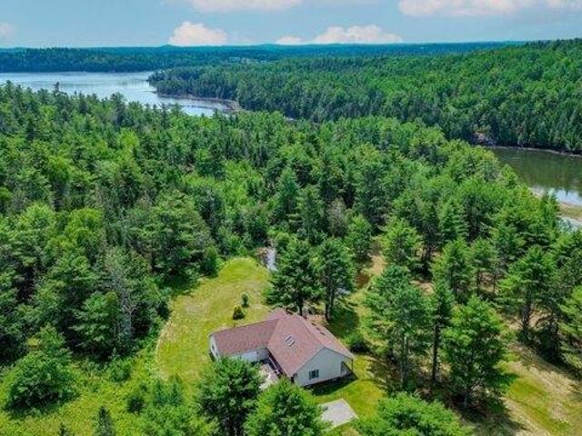House for sale in Pembroke, Washington County