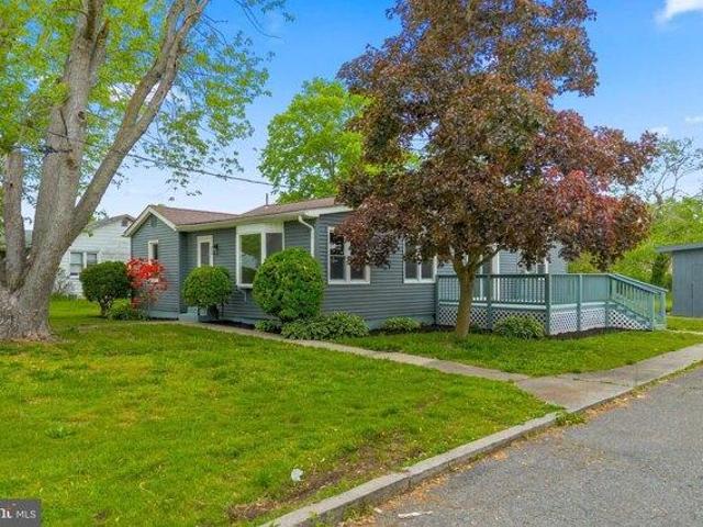 House for sale in Deepwater, New Jersey