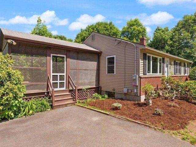 House for sale in Pepperell, Massachusetts