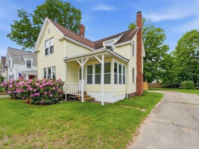 House for sale in Pepperell, Massachusetts